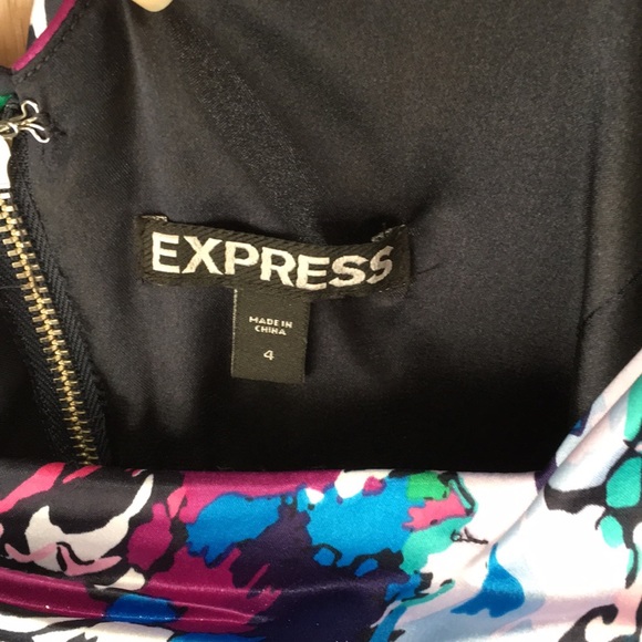 Express Bodycon Satin Floral Dress, Size 4 - Picture 3 of 6